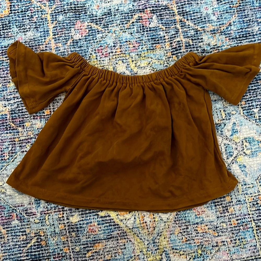#48 Baileys Blossoms Off The Shoulder Velvety Toddler Top 🌵6-12 months